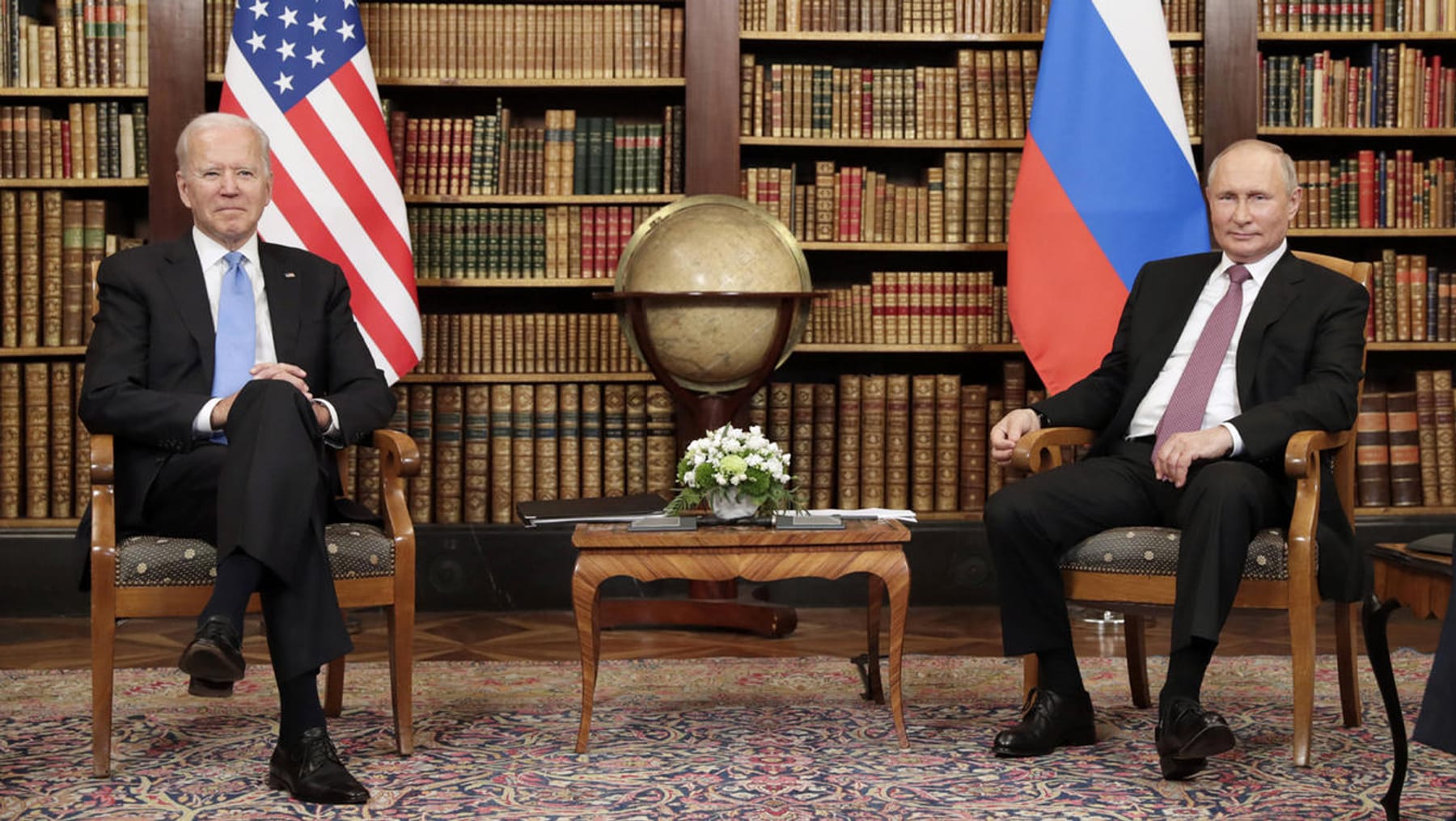 Putin Und Biden Das Verr T Ihre K Rpersprache Ber Das Treffen