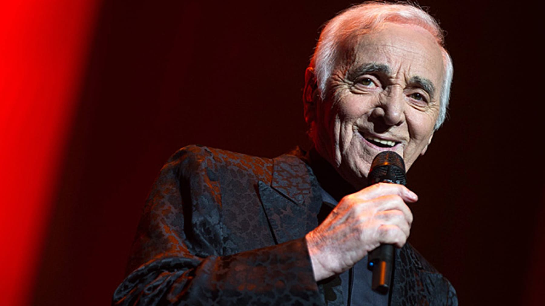 Encores Charles Aznavour veröffentlicht mit 90 ein neues Album