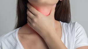 Kehlkopfentzündung Symptome Dauer und Behandlung einer Laryngitis