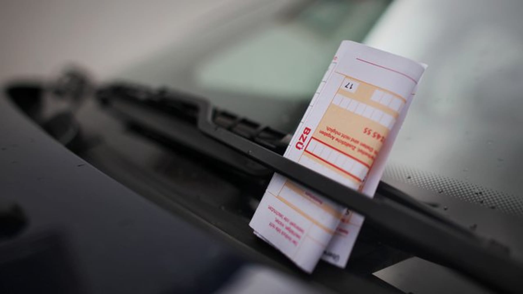 Verkehr Parken in zweiter Reihe könnte teurer werden