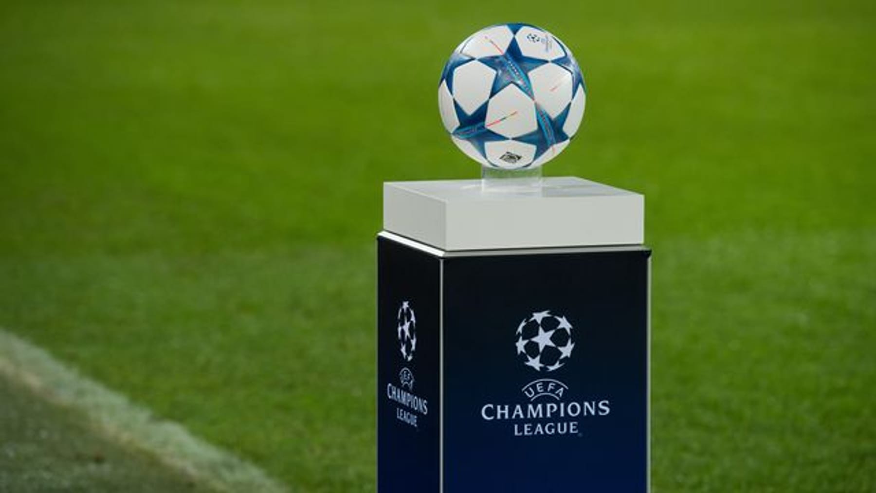 Champions League Fc Bayern Vor Millionenspiel K Nigsklasse Als