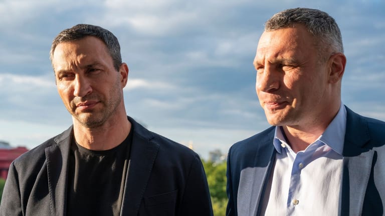 Mitten Im Ukraine Krieg Vitali Und Wladimir Klitschko Erhalten