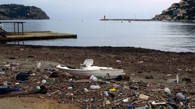 Mallorca Schwarze Flaggen Machen Umweltprobleme Deutlich