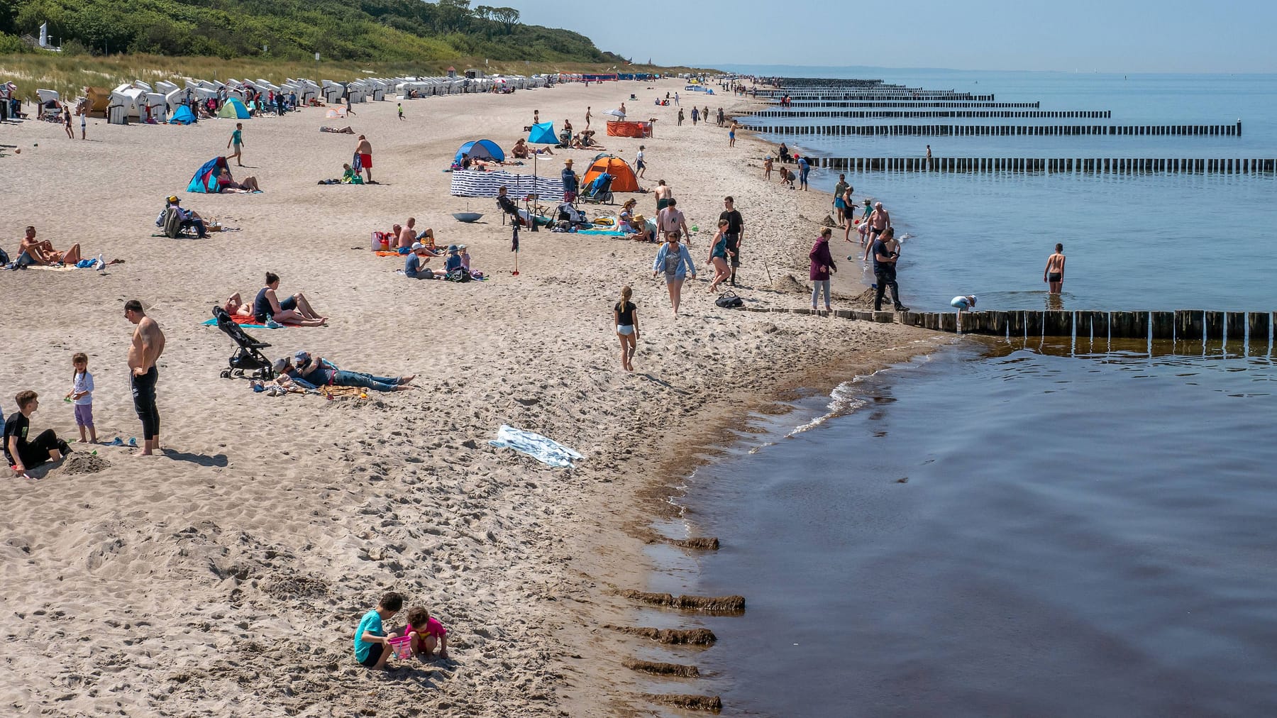 Graal Müritz DLRG rettet Jungen in der Ostsee vor dem Ertrinken