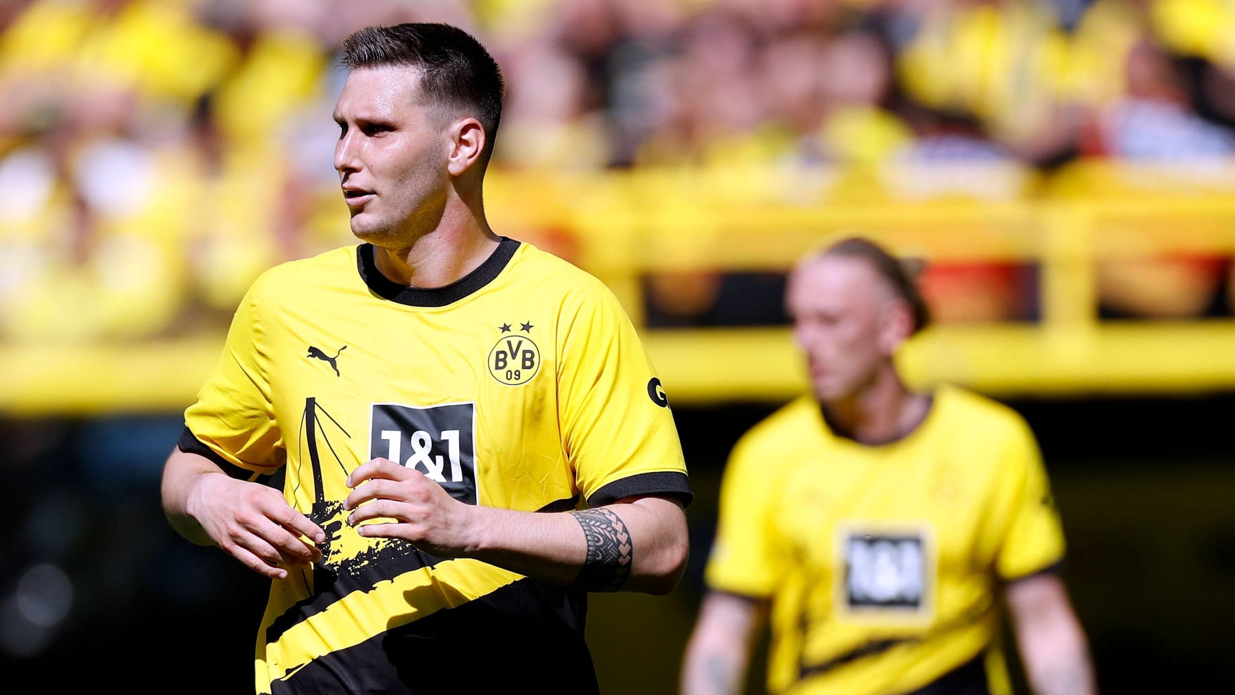 Dfb Rudi V Ller Fait L Loge De La Star Du Bvb Niklas S Le Apr S Sa