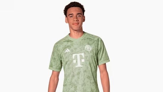 Oktoberfest Fc Bayern Pr Sentiert Neues Wiesn Trikot