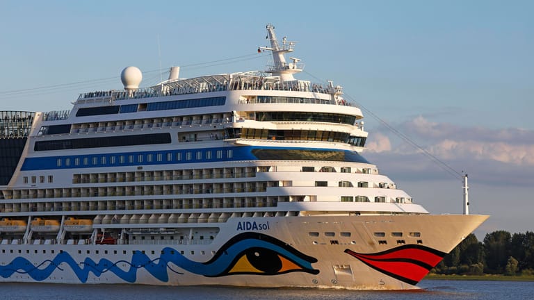 Urlaub Reise Kreuzfahrschiff Aida Sol Startet Mit Starlink In