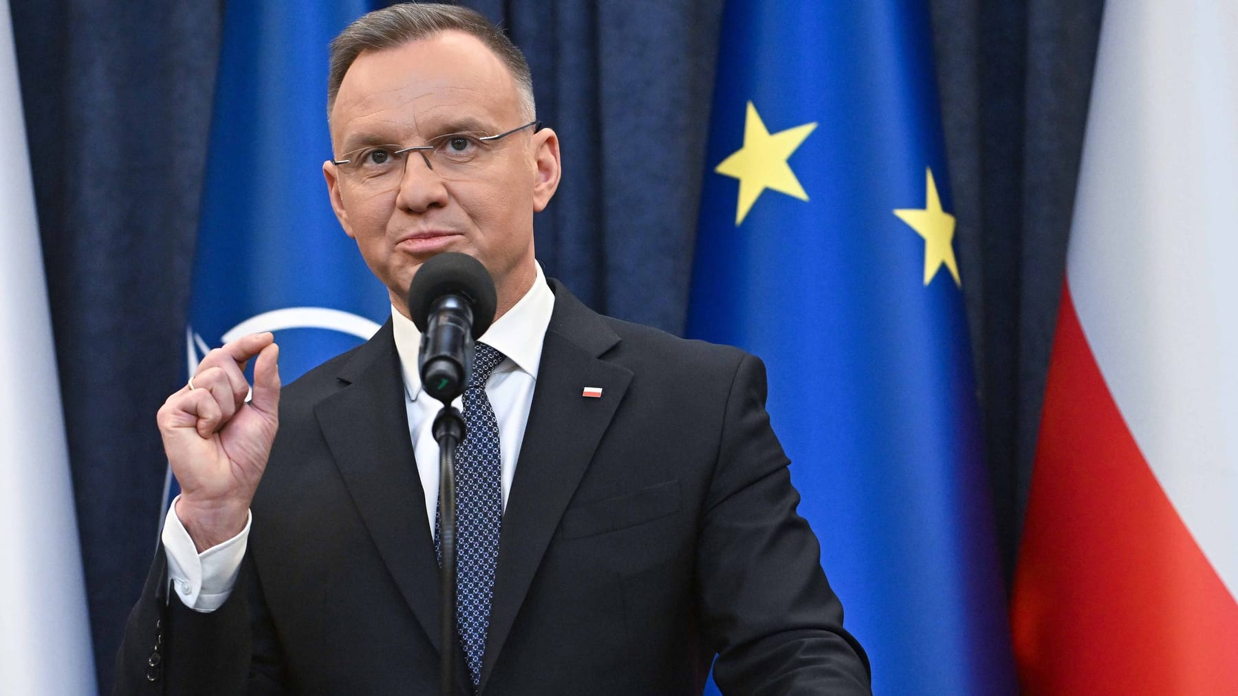 Polen Pr Sident Andrzej Duda Begnadigt Pis Politiker Zum Zweiten Mal