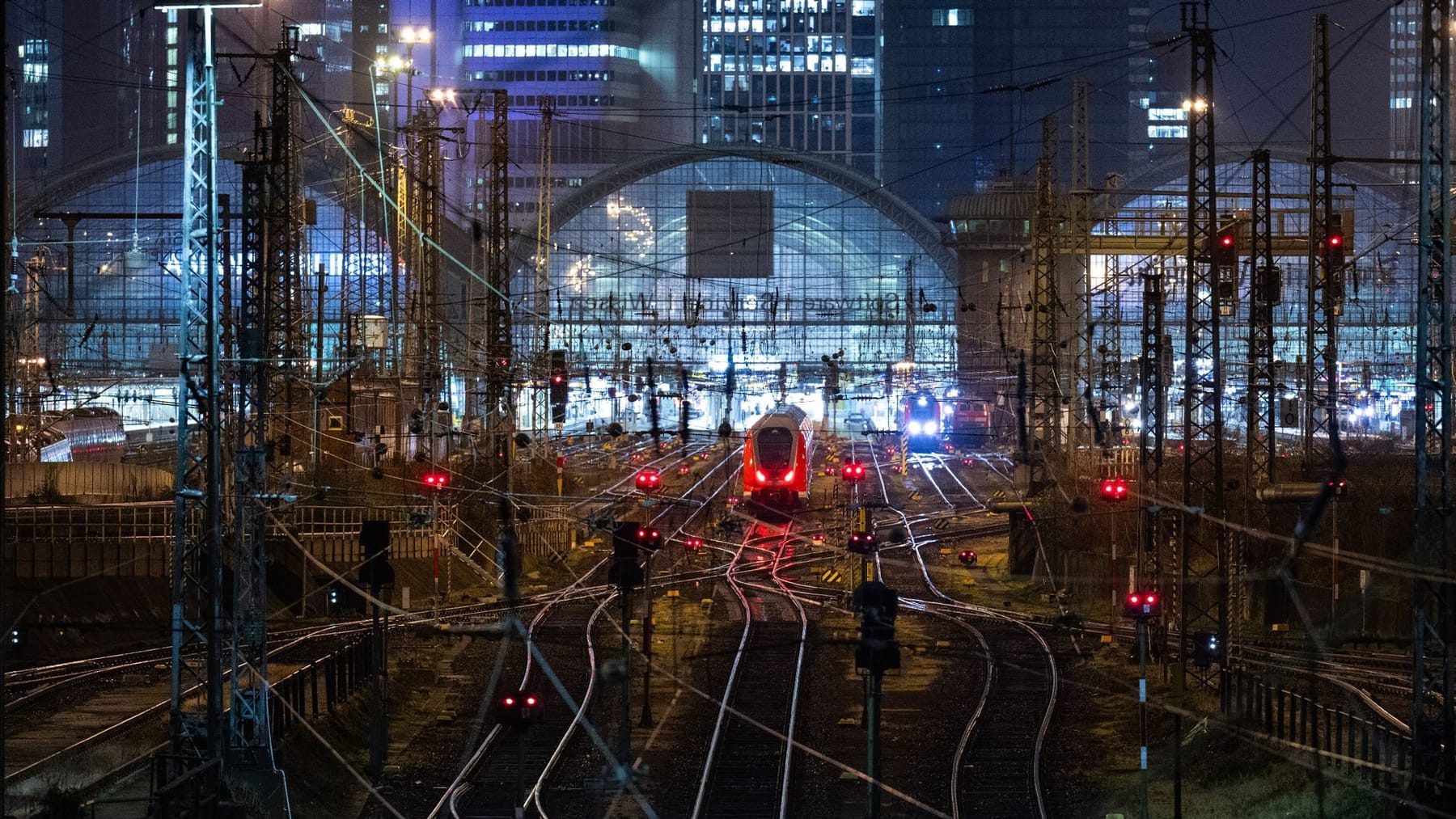 Streik begonnen große Einschränkungen im Bahnverkehr