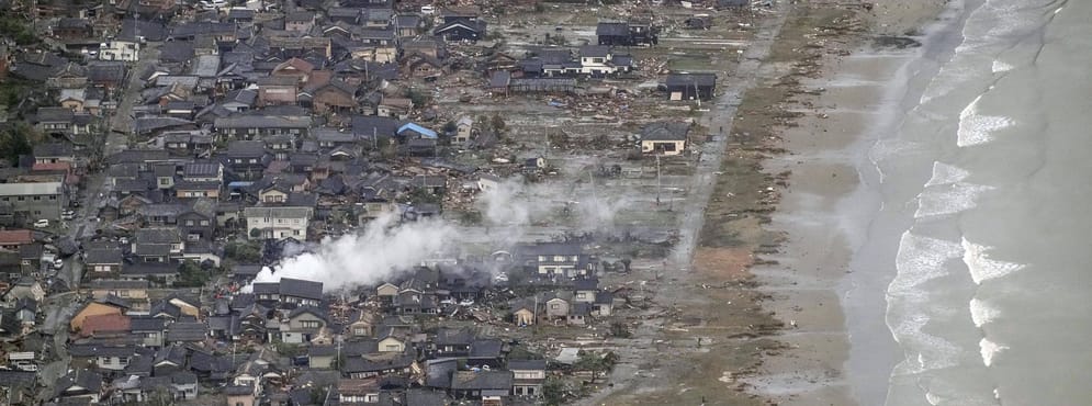 Erdbeben In Japan Bilder Zeigen Das Ausma Der Zerst Rung