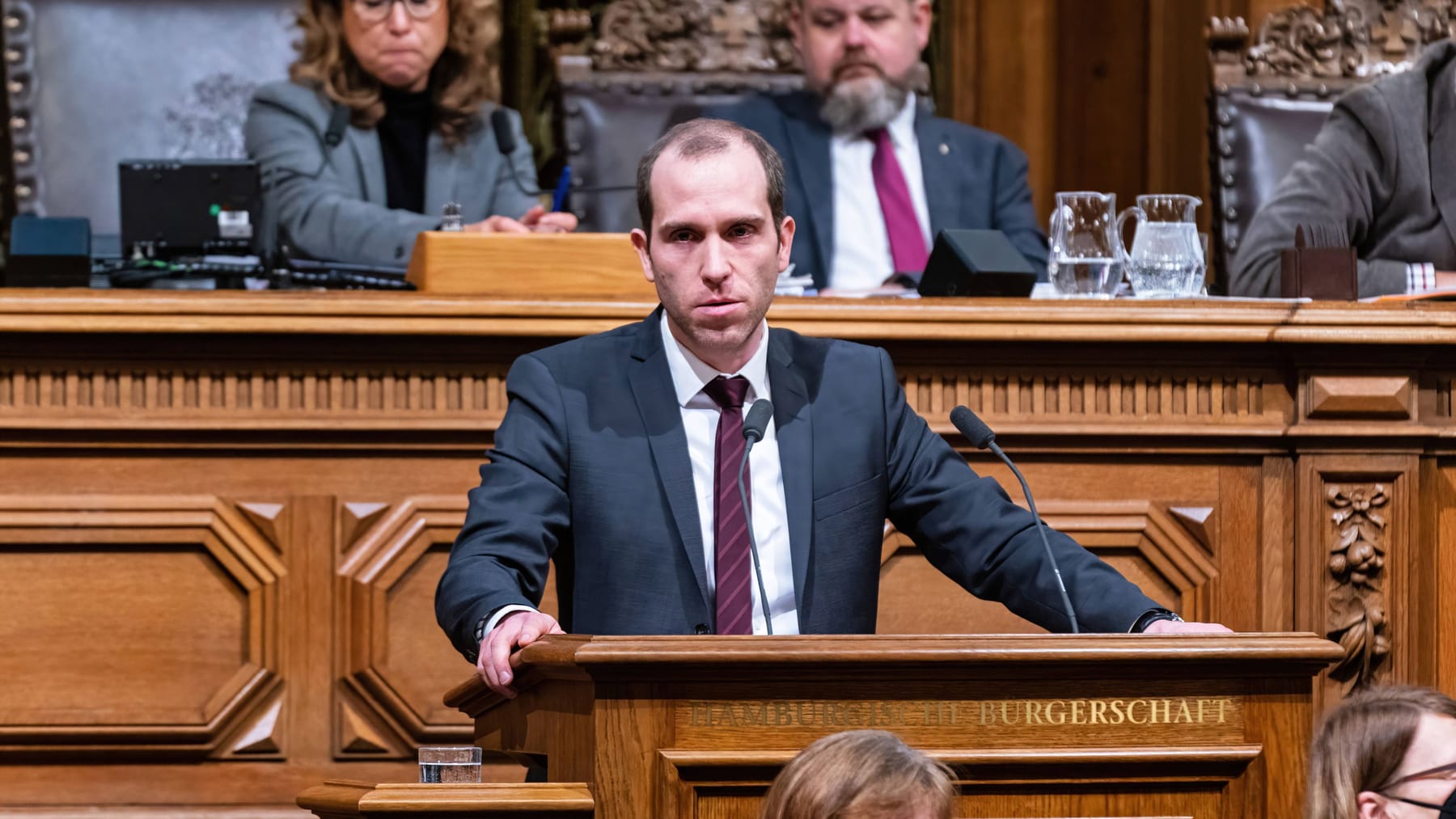 Hamburg Cdu Und Afd Legen In Umfrage Zu Gr Nen Und Spd Verlieren