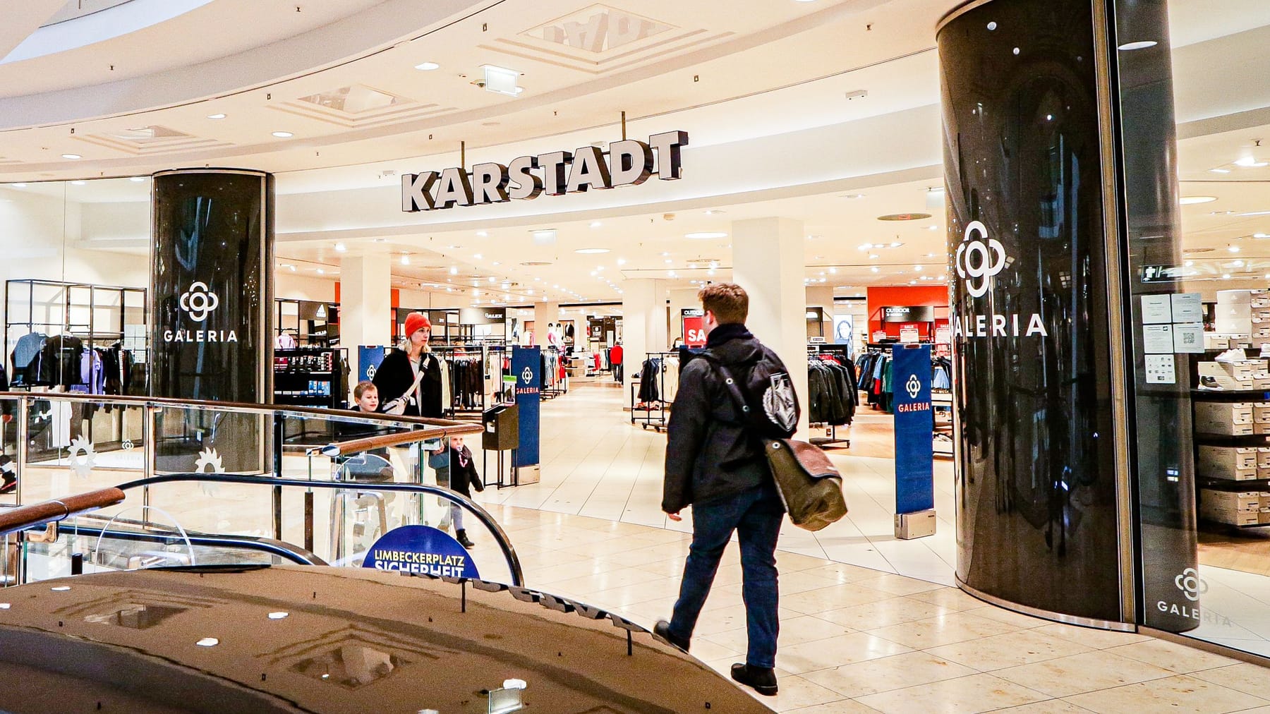 Essen Galeria Karstadt Kaufhof Filiale im Limbecker Platz schließt