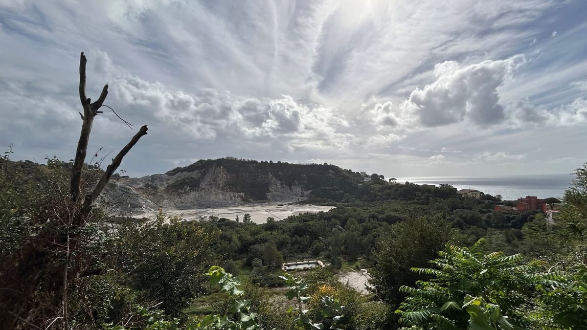 Erdbeben In Italien Was Sind Phlegr Ische Felder Supervulkan In Europa