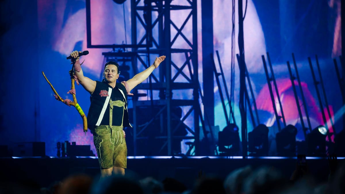 Andreas Gabalier In M Nchen Fans Rgern Sich Ber Gastauftritt Bei Konzert