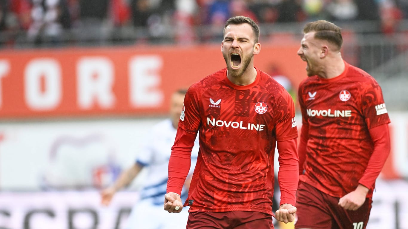 Liga Kaiserslautern Besiegt Ksc Im Derby Hertha Patzt In F Rth