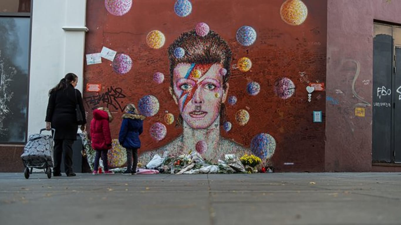 Wandgemälde von David Bowie in Brixton in London.