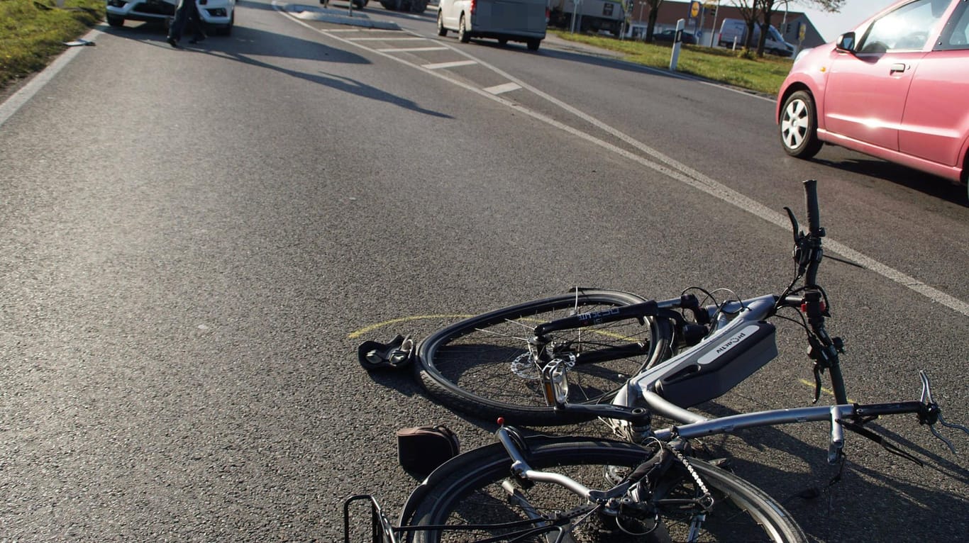 Unfälle mit E-Bikes und Pedelecs nehmen in Deutschland zu.