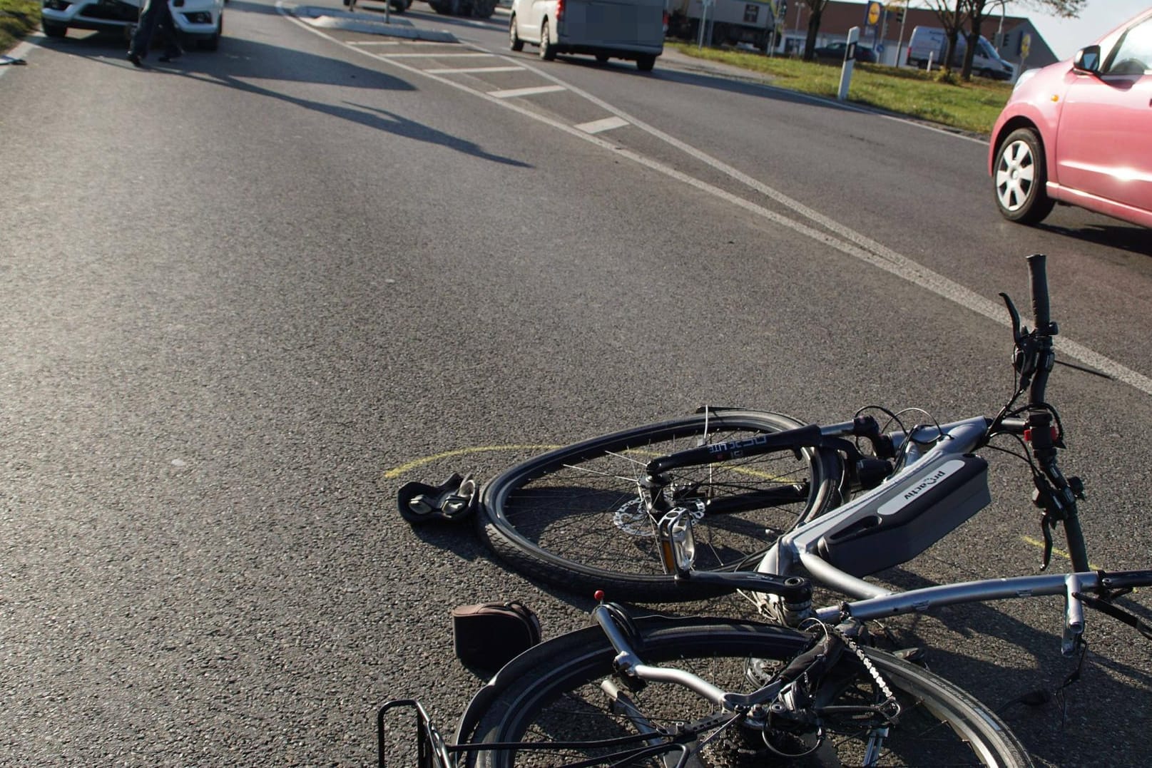Unfälle mit E-Bikes und Pedelecs nehmen in Deutschland zu.