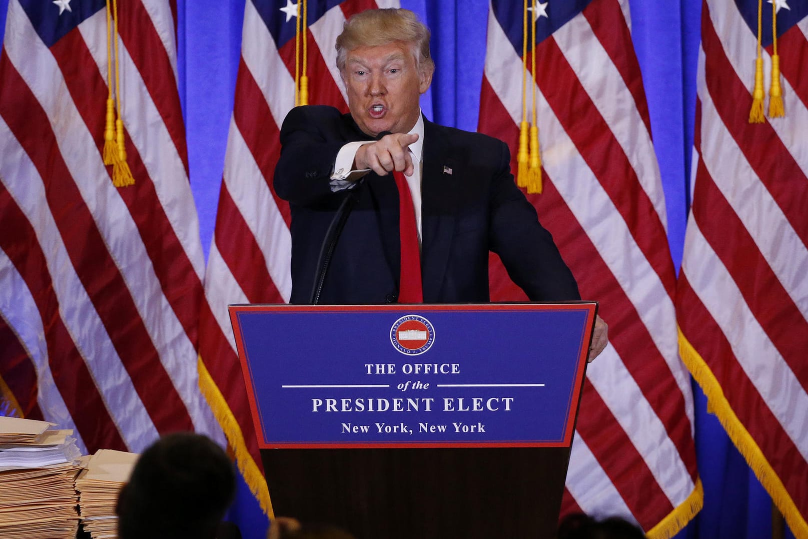 Hitziges Wortgefecht: Donald Trump legt sich mit Reporter Jim Acosta.