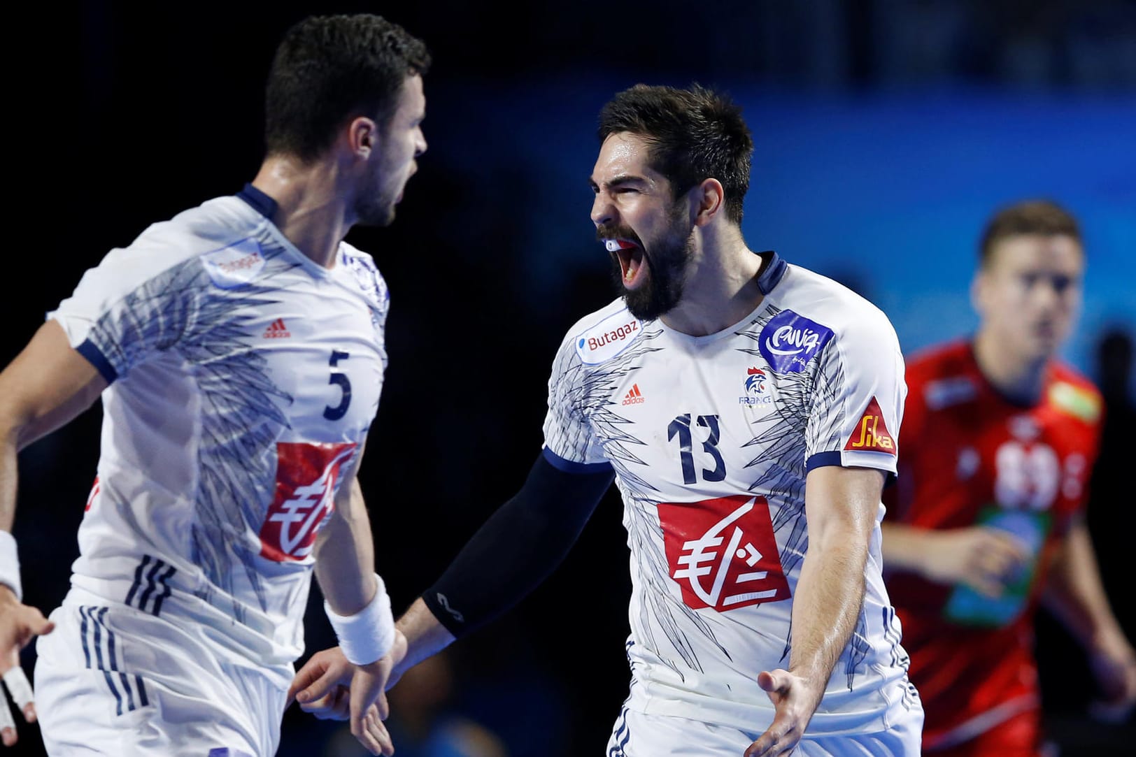 Frankreichs Handball-Star Nikola Karabatic jubelt.