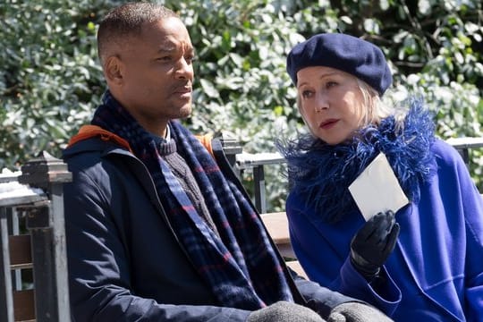 Will Smith als trauernder Vater Howard und Helen Mirren als "Tod".