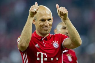 Arjen Robben bleibt dem FC Bayern ein weiteres Jahr erhalten.