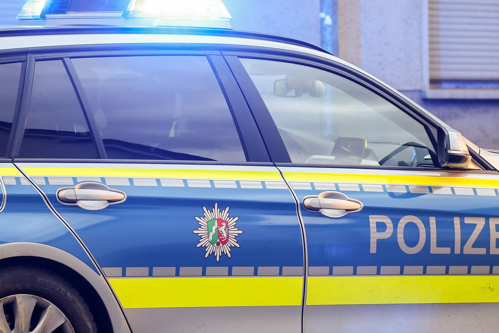 Mann in Köln angeschossen.