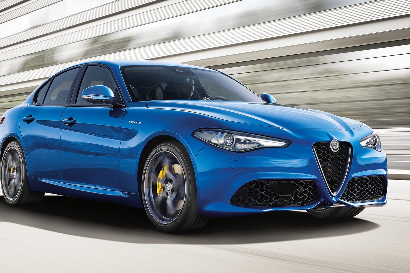 Alfa Romeo - hier die Giulia - ließ 2016 fast die Hälfte der Fahrzeuge auf sich selbst zu.