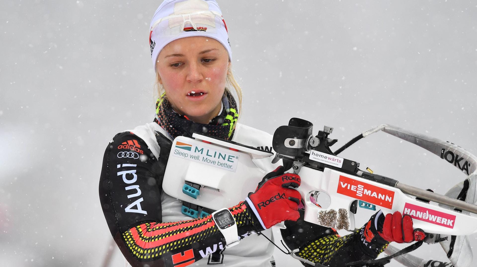 Unzufrieden: Biathletin Miriam Gössner hat auch im diesem Winter Probleme mit Spitzenergebnissen. Das hat Folgen.