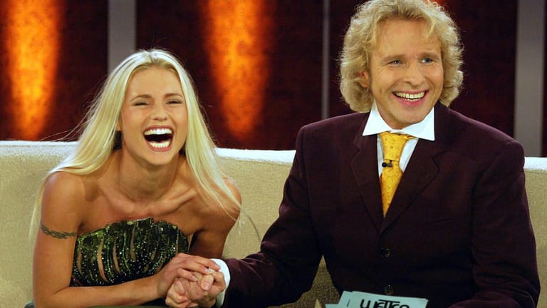 2002: Michelle Hunziker zu Gast bei Thomas Gottschalk in der Fernsehsendung "Wetten, dass ..?". 2009 übernahm Hunziker die Co-Moderation der Show.