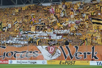Dresden-Fanblock im Pokalspiel gegen RB Leipzig
