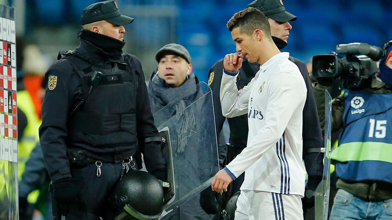 Cristiano Ronaldo verlässt nach der Pleite gegen Vigo mit gesenktem Haupt das Feld.
