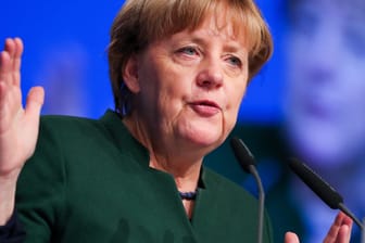 Bundeskanzlerin Angela Merkel richtet einen Appell an Donald Trump.
