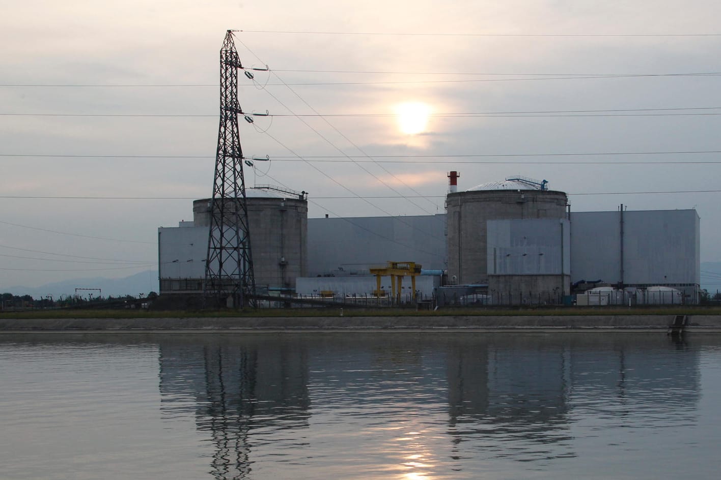 Das Atomkraftwerk Fessenheim an der deutsch-französischen Grenze.