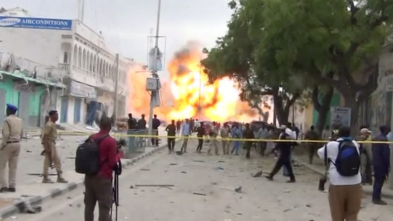 Der Moment der Explosion in Mogadischu.