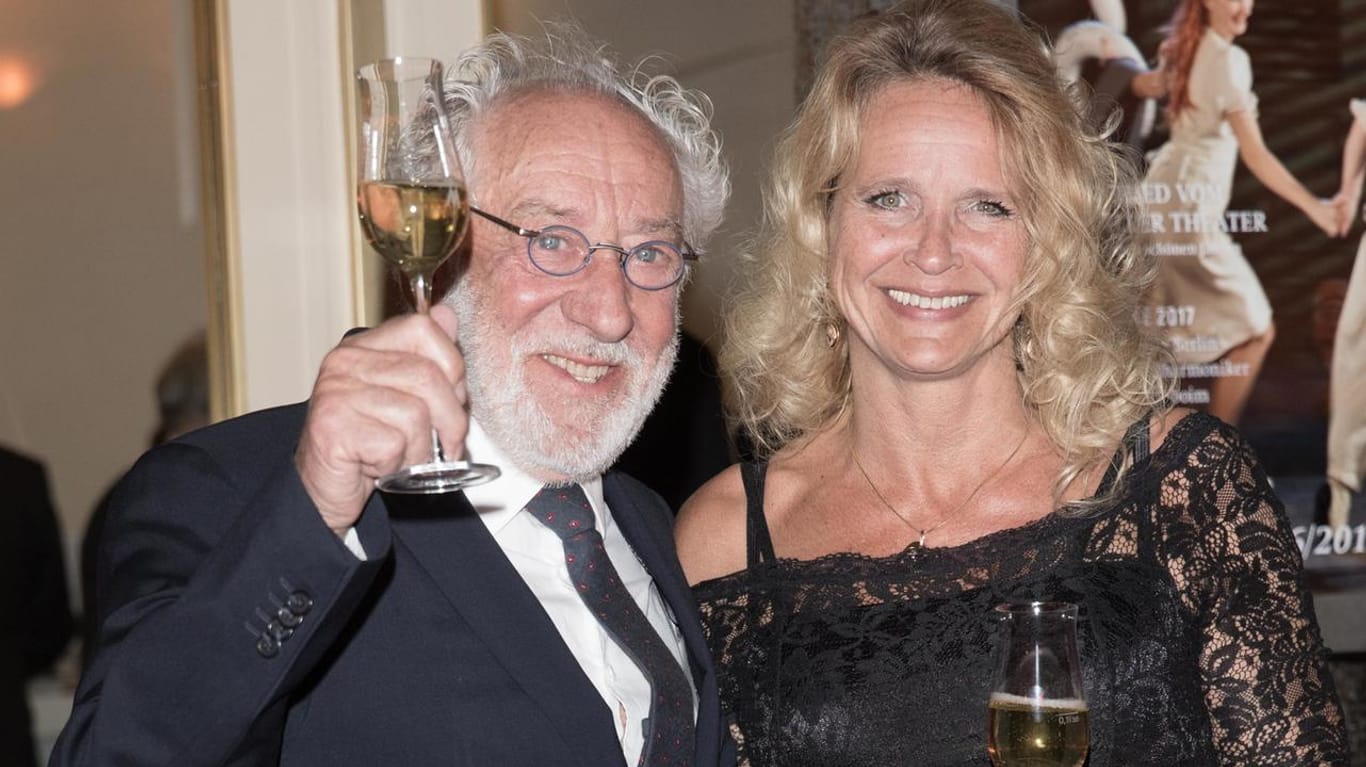 Auf der Galaveranstaltung zum B.Z-Kulturpreis zeigte sich Didi Hallervorden mit seiner Freundin Christiane Zander.