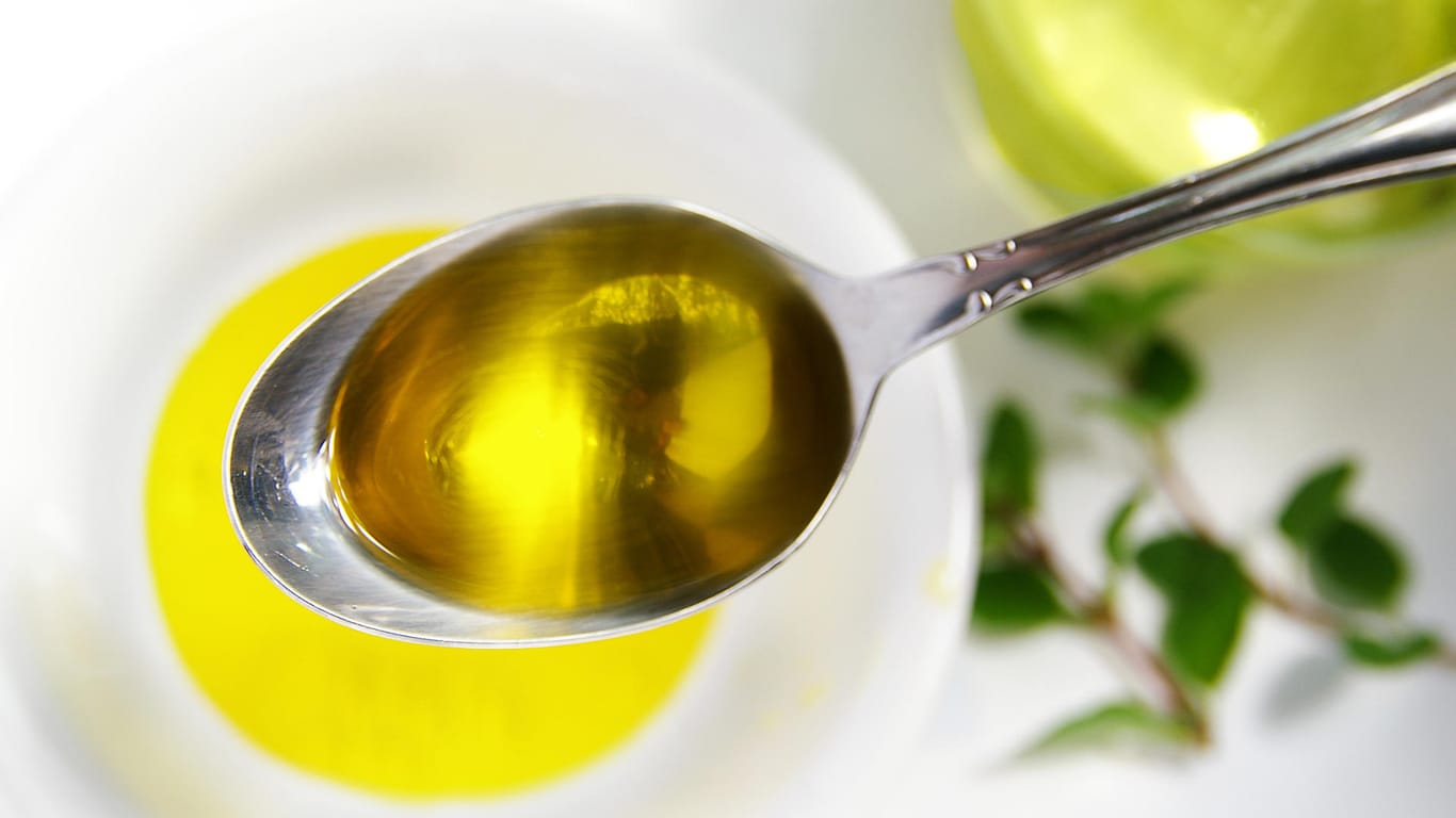 Die Tester kritisieren bei vielen Olivenölen geschmackliche Mängel.