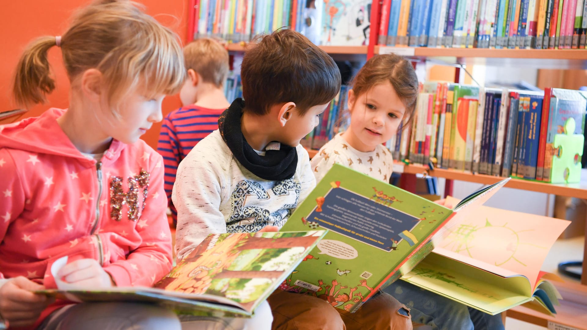 Rollenmuster setzen sich bei Kindern schon früh fest.