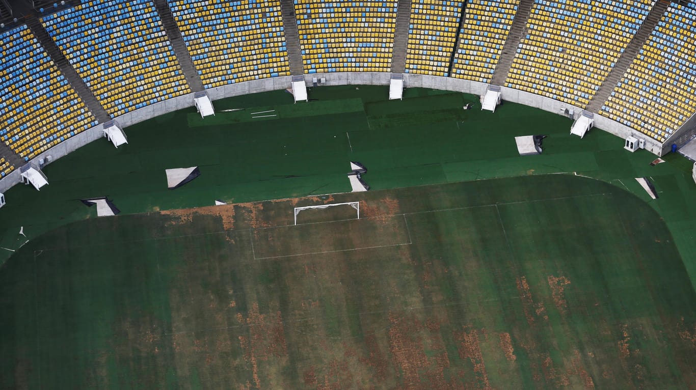 Ein Luftbild zeigt den schlechten Zustand des Maracanã-Stadions.
