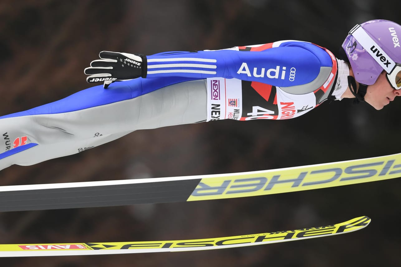 Andreas Wellinger hat in Willingen den zweiten Weltcupsieg seiner Karriere eingefahren.