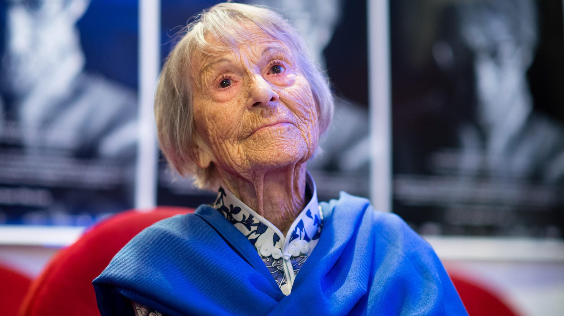 Brunhilde Pomsel nach der Filmpremiere von "Ein deutsches Leben" im Kino Rio in München.