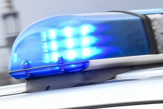 Polizist vor Polizei-Wache in Dietzenbach angeschossen.