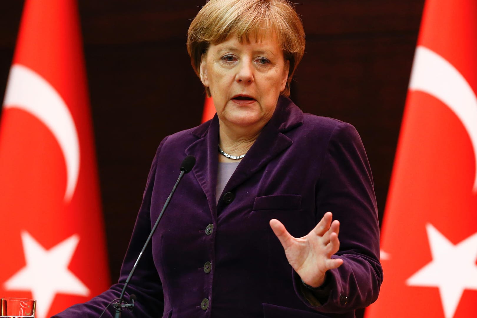 Bundeskanzlerin Angela Merkel will bei ihrem Türkei-Besuch erstmals Gespräche mit Oppositionspolitikern führen.