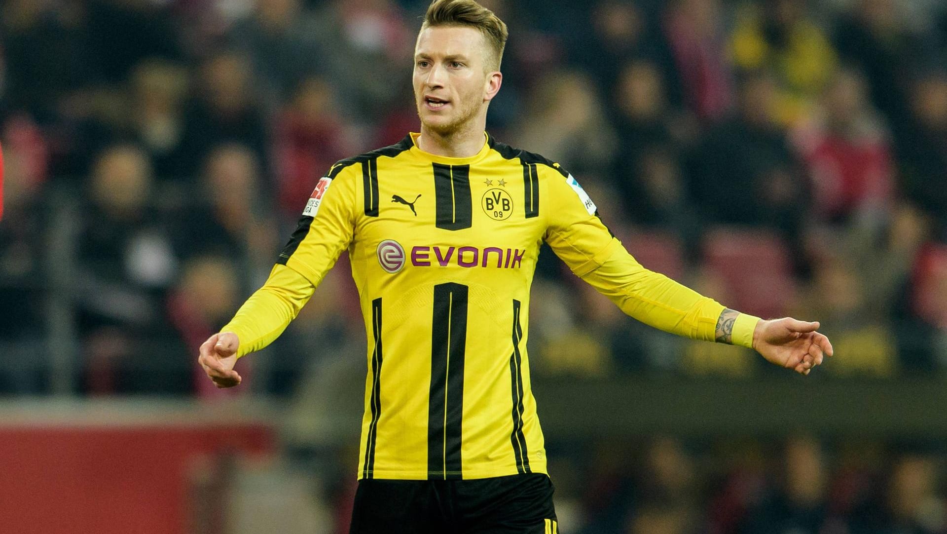 Dortmund (hier Marco Reus) liegt weit hinter Aufsteiger Leipzig zurück.