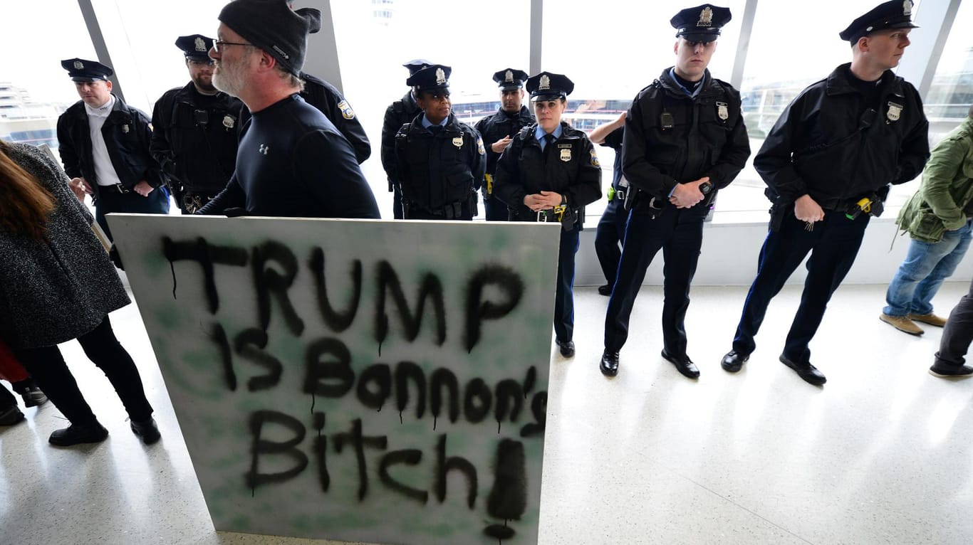 Proteste am Flughafen von Philadelphia gegen den sogenannten "Muslimban" der Trump-Regierung.