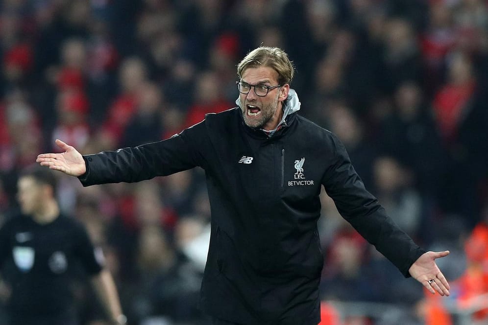 Jürgen Klopp ist mit der Leistung seiner Mannschaft sichtlich unzufrieden.