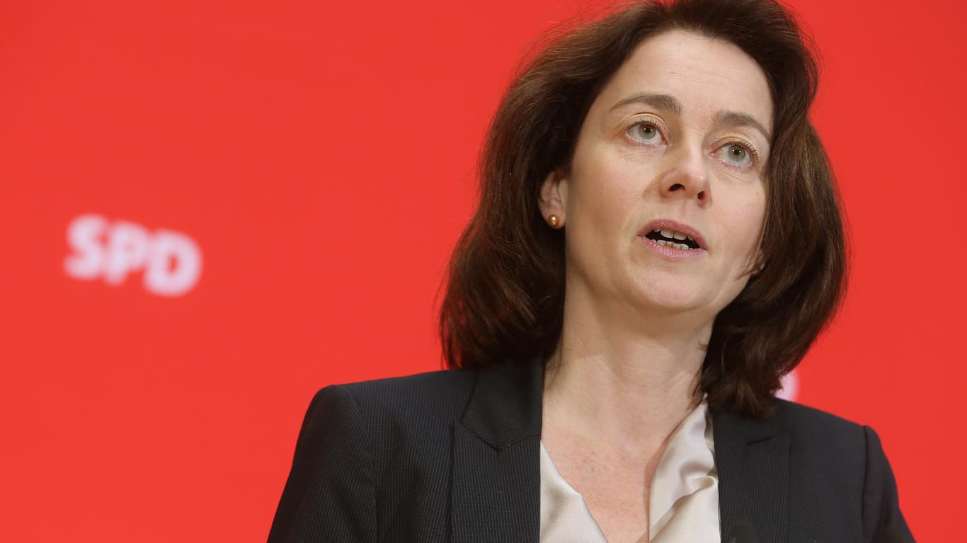 SPD-Generalsekretärin Katarina Barley reagiert auf Forderungen nach einer Begrenzung von Managergehältern.