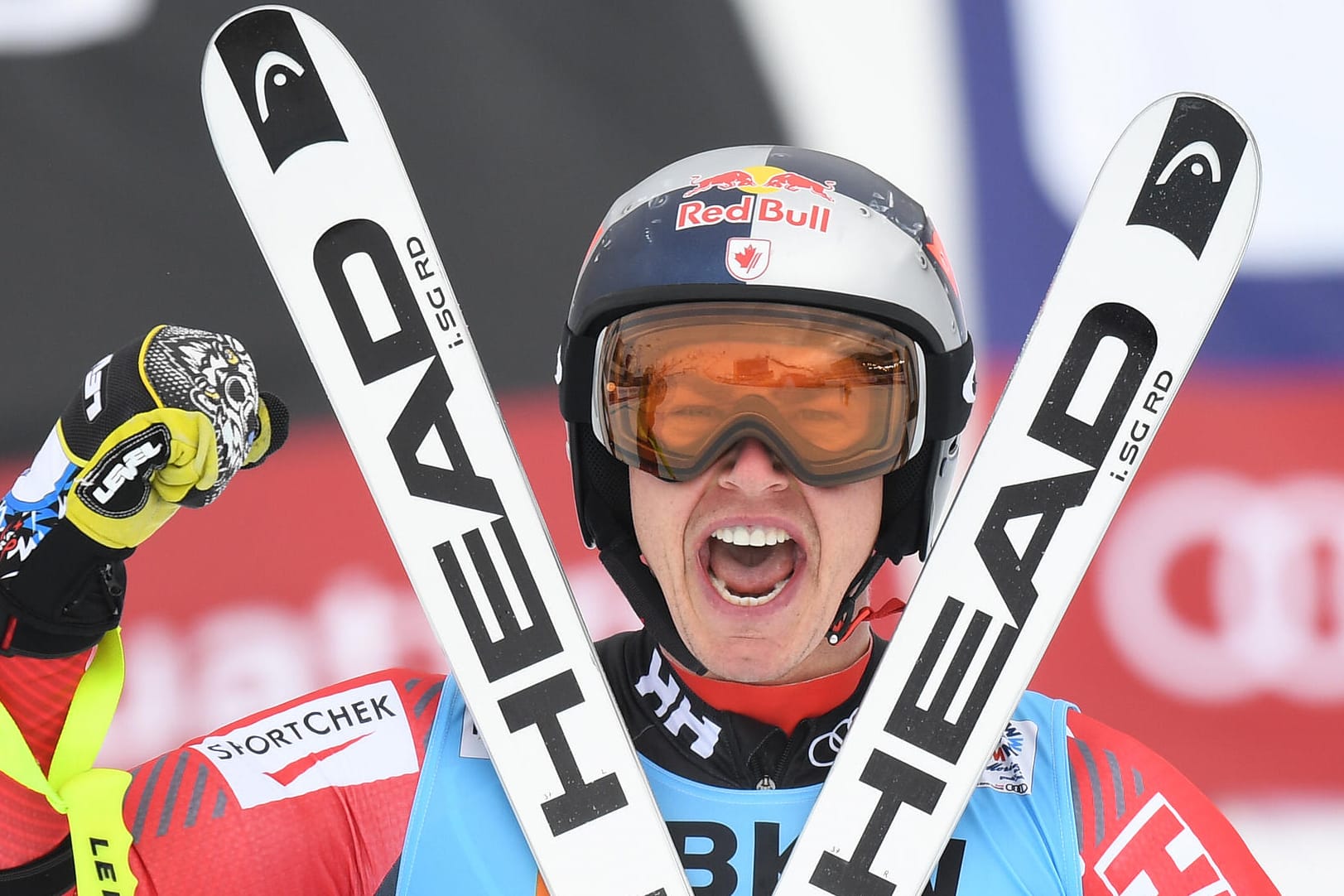 Erik Guay hat als erster Kanadier WM-Gold im Super-G gewonnen.