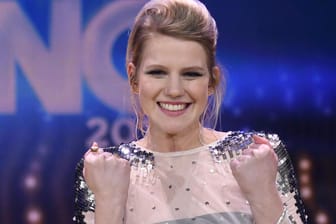 Isabella "Levina" Lueen hat "Unser Song 2017" gewonnen.
