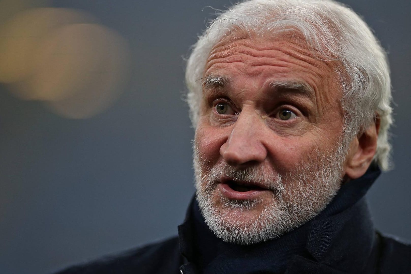 Rudi Völler war nach der Falschmeldung über Schmidts Entlassung mächtig angefressen.